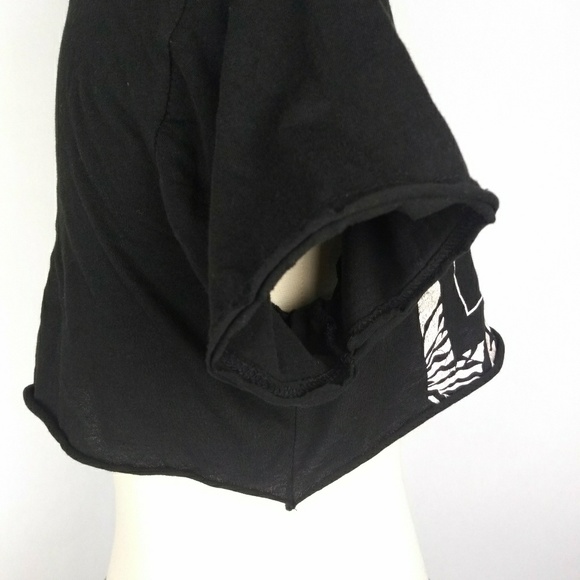 Hot Topic Twenty One Pilots Graphic Tee Crop Top - Picture 4 of 8